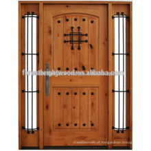 Porta de madeira cinzelada exterior da porta do amieiro Knoty luxuoso do estilo com dois lados Lite